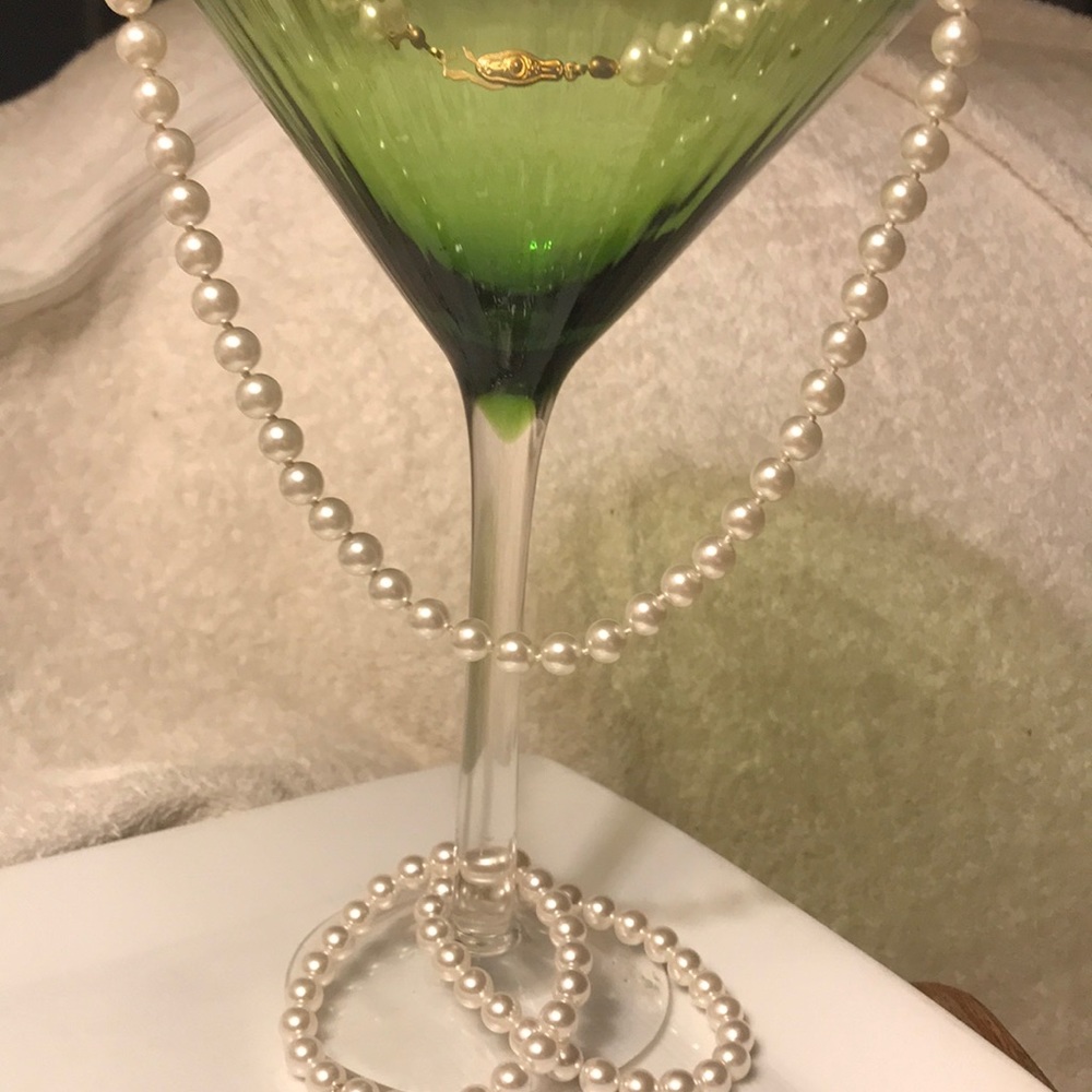 Pearl Necklace and Bracelet Set